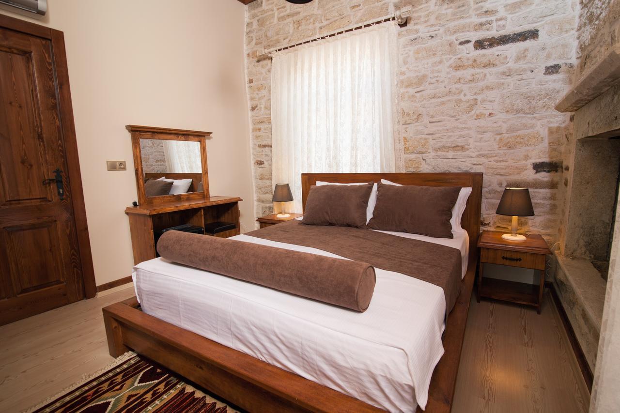 1922 Hotel Yenifoca Екстериор снимка