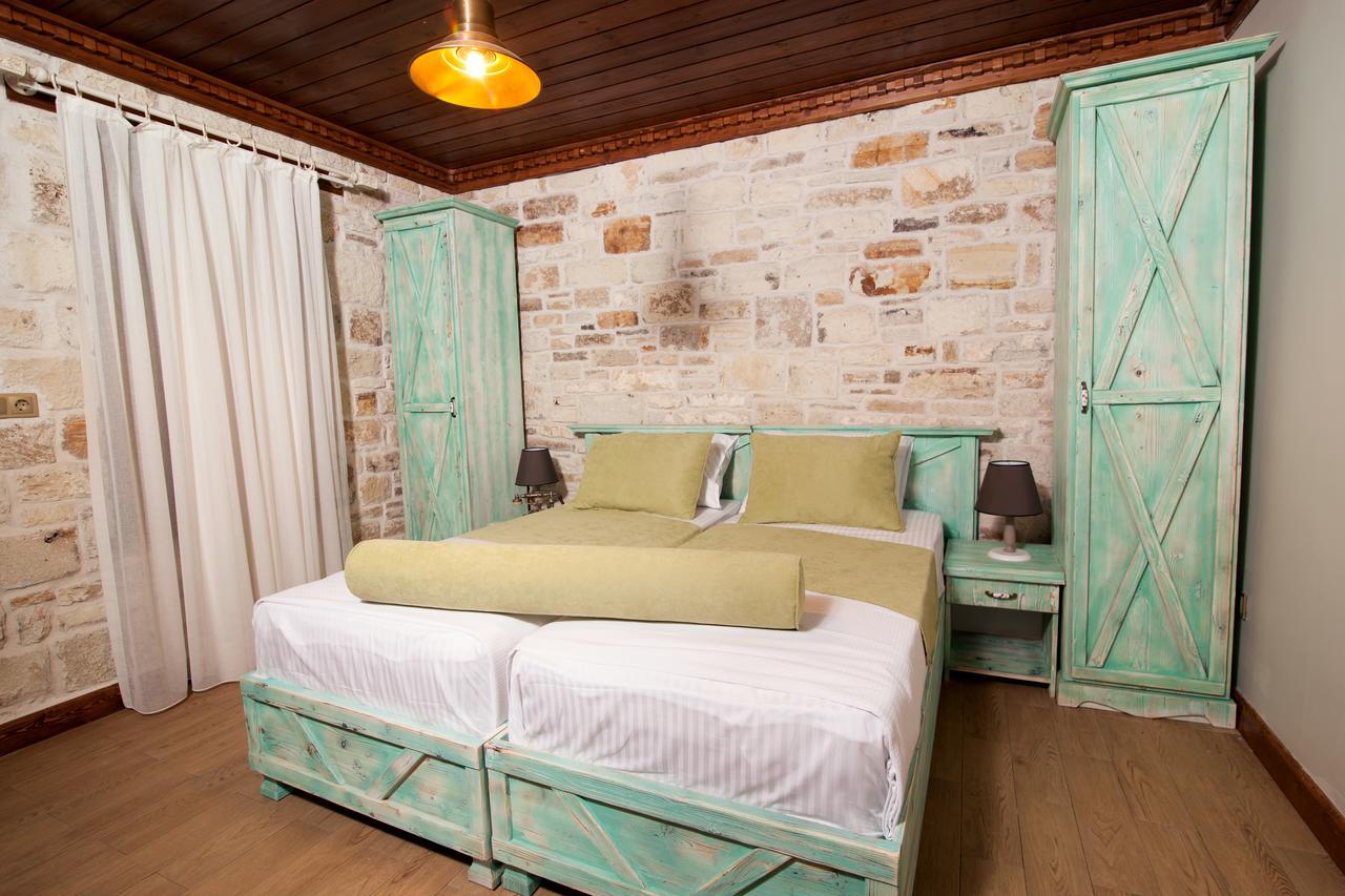 1922 Hotel Yenifoca Екстериор снимка